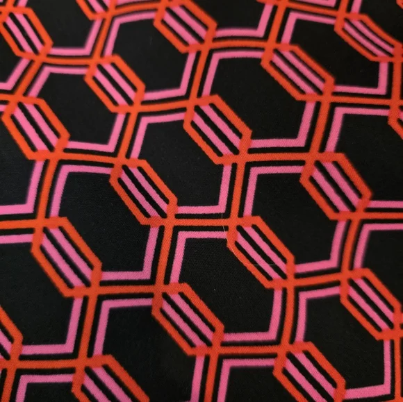Adrienne Vittadini Fuchsia and Black Geometric Mini Dress - Picture 4 of 4